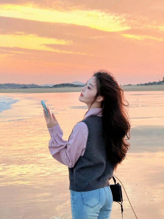 片单主题配图 · 喜剧氛围一角 · 干净